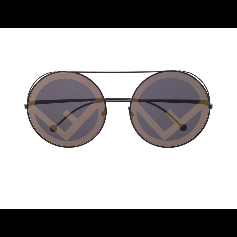 Fendi Eyewear Run Away Sunglasses